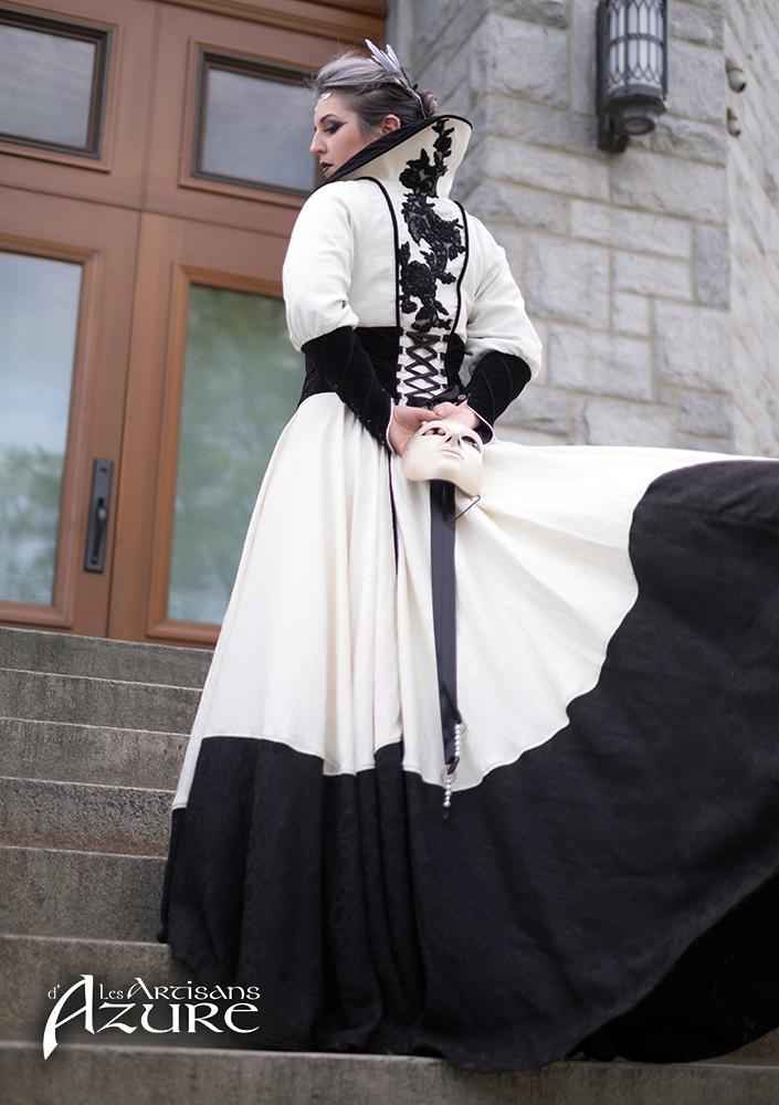 Black and white victorian dress hotsell