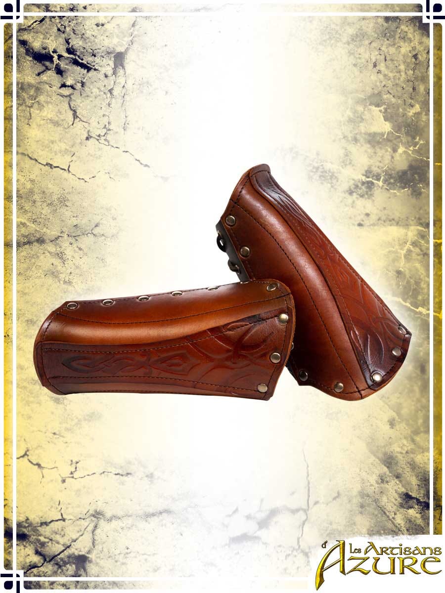 Shieldmaiden Bracers - Epic/Amber Leather Bracers Les Artisans d'Azure