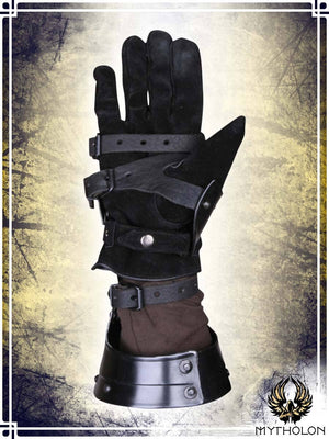 Balthasar Gauntlet - Shinny Plate Bracers Mytholon