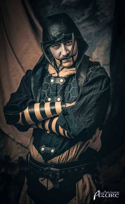 The Bee