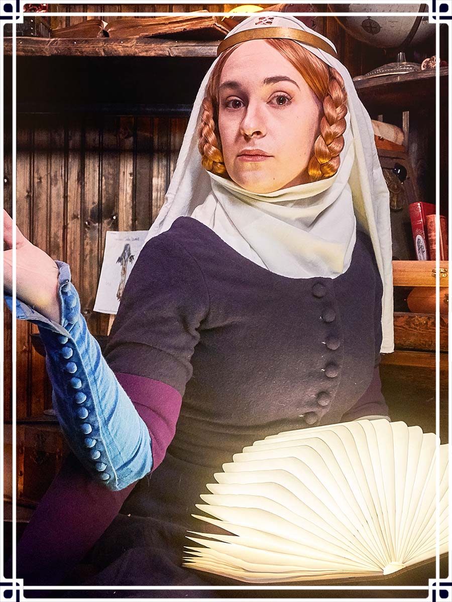 Profile picture of Leanne in a historical medieval dress sca larp