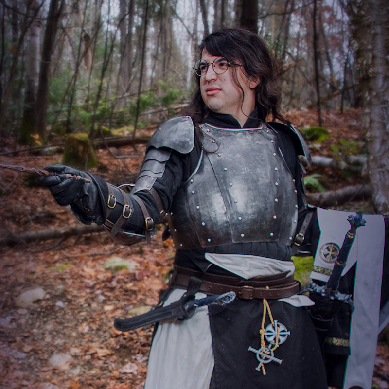 Medieval LARP Shop & Handcrafted Leather Custom Creations Workshop Les Artisans d'Azure Medieval LARP Shop & Handcrafted Leather Custom Creations Workshop Les Artisans d'Azure