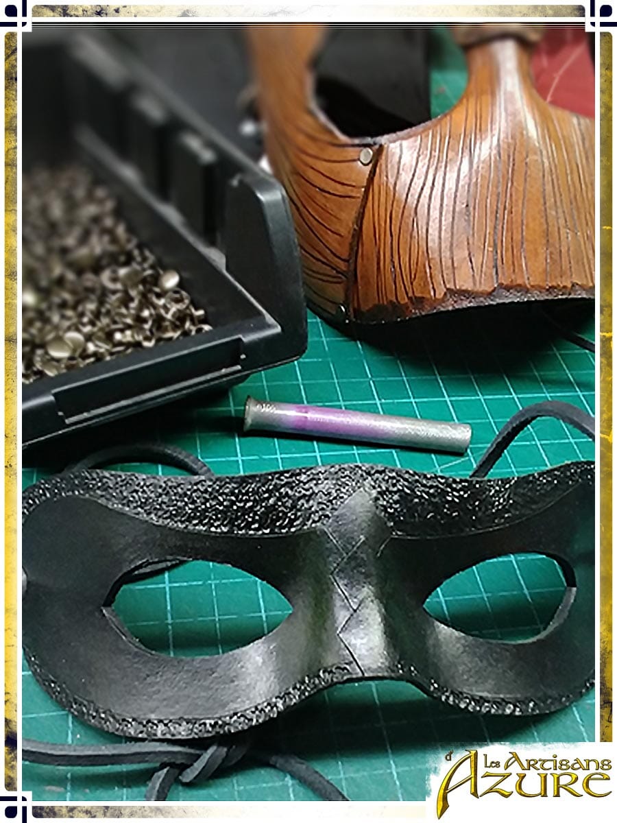 Training: Leather Mask Training Les Artisans d'Azure - Service 