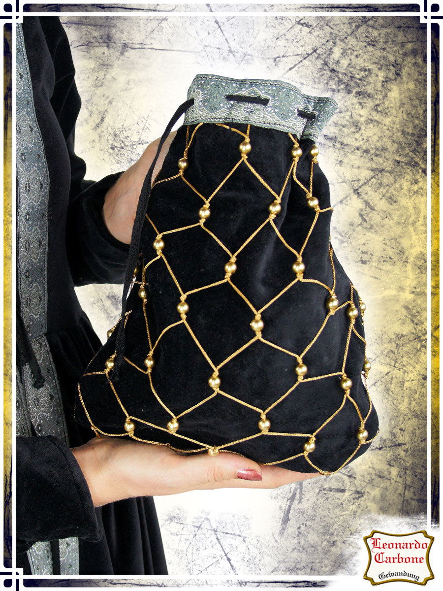 Noble Velvet Pouch