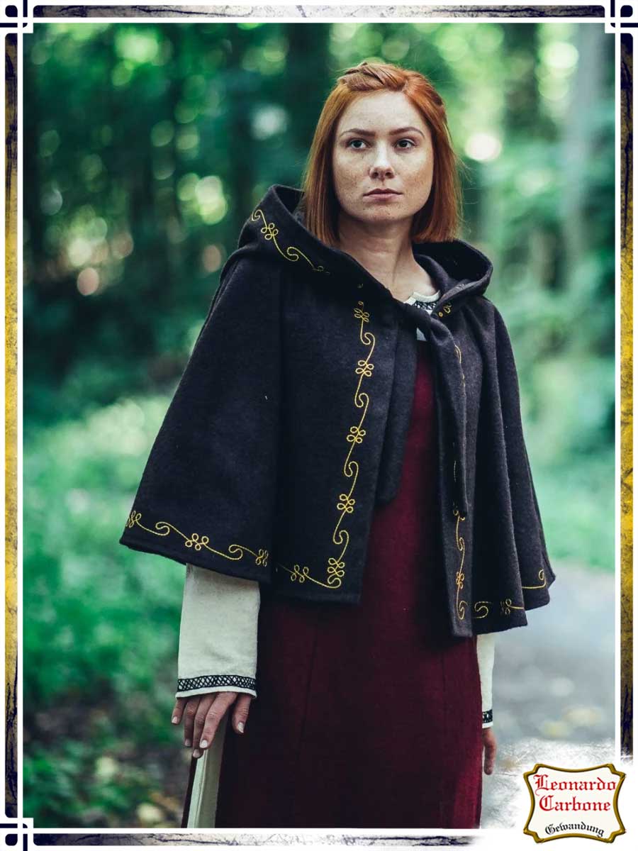 Runa Wool Hood