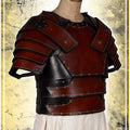 Armure romaine avec épaulettes