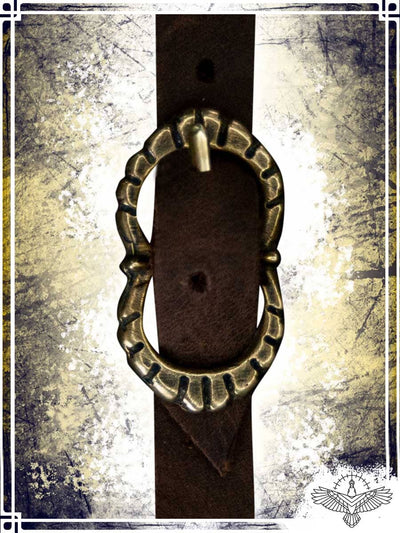 Buckle - Eight shaped with notched and petals Buckles & Belt Tips Importation privée 